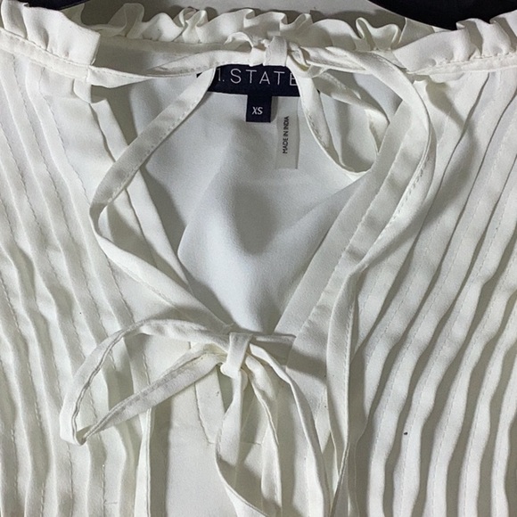 STATE
Crepe de Chine Trapeze Long Blouson Sleeve Split V-Neck Tie Front Mini - Picture 11 of 13